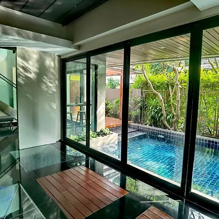 Luxury Oasis In Central Bangkok